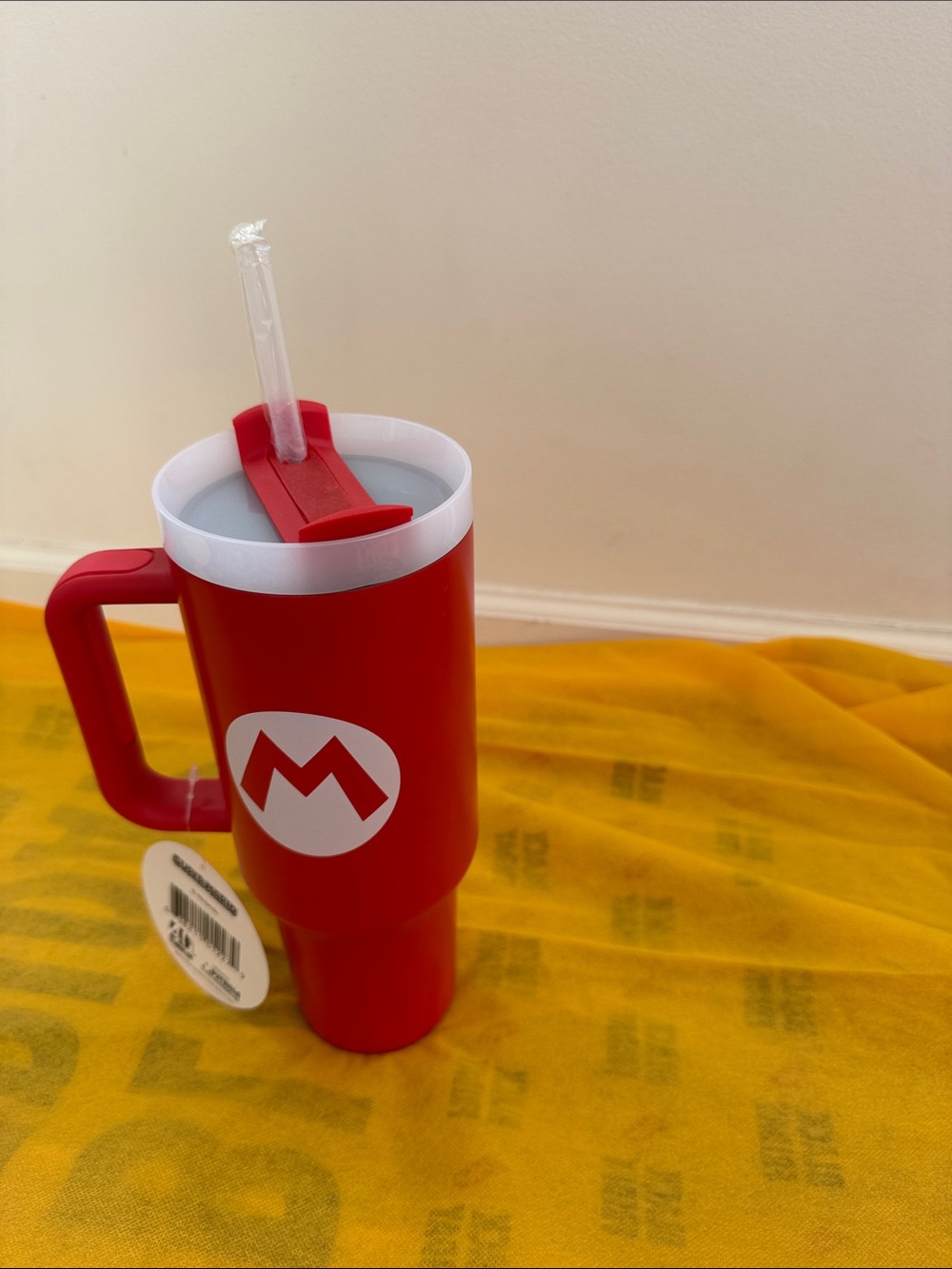 Nintendo Super Mario Luigi Red 40oz Tumbler with Handle - Picture 4 of 6